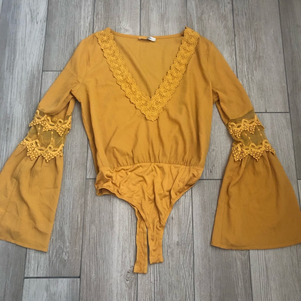 Bell sleeve bodysuit